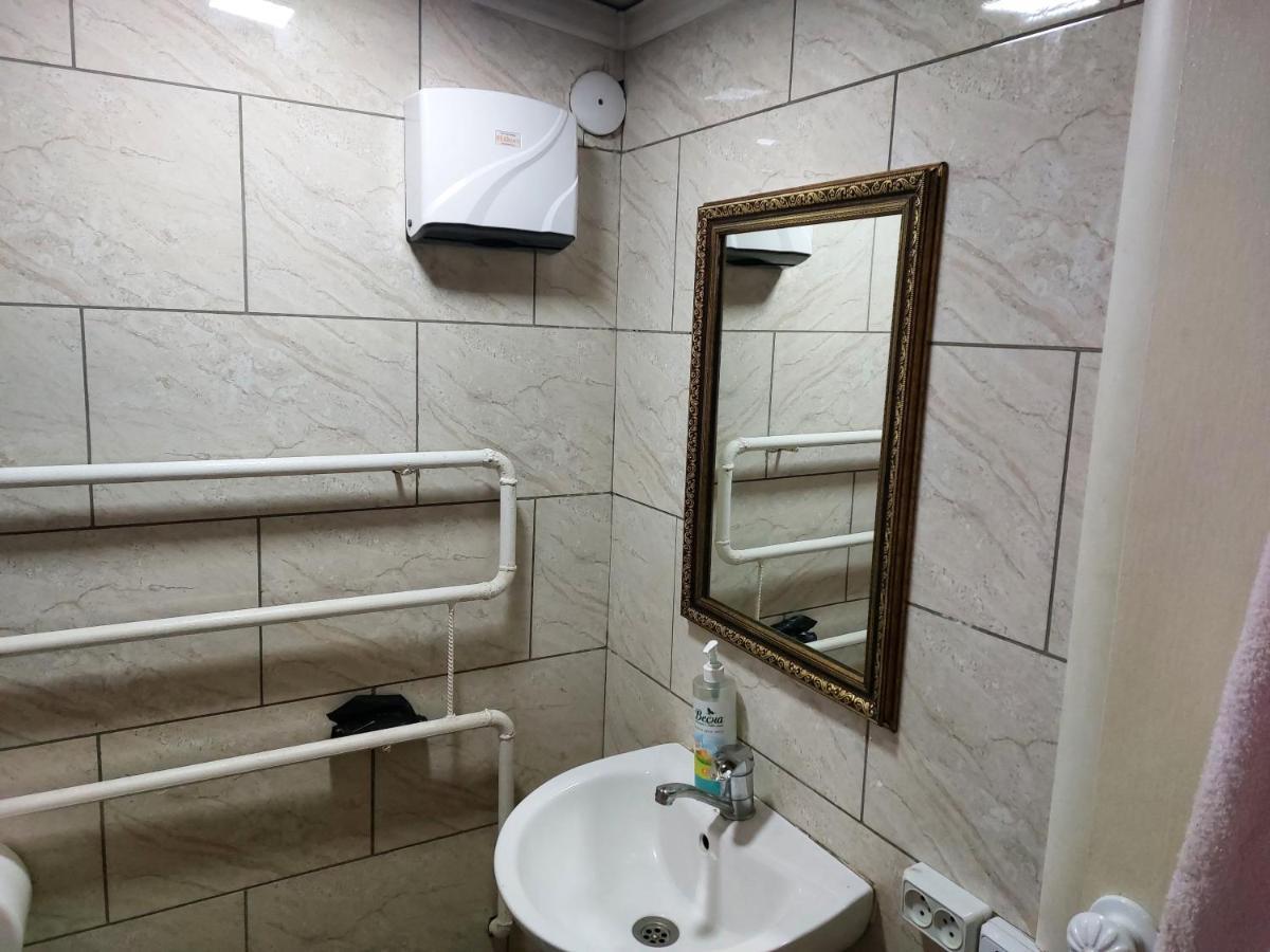 Hotel Konok Center Oš Exteriér fotografie