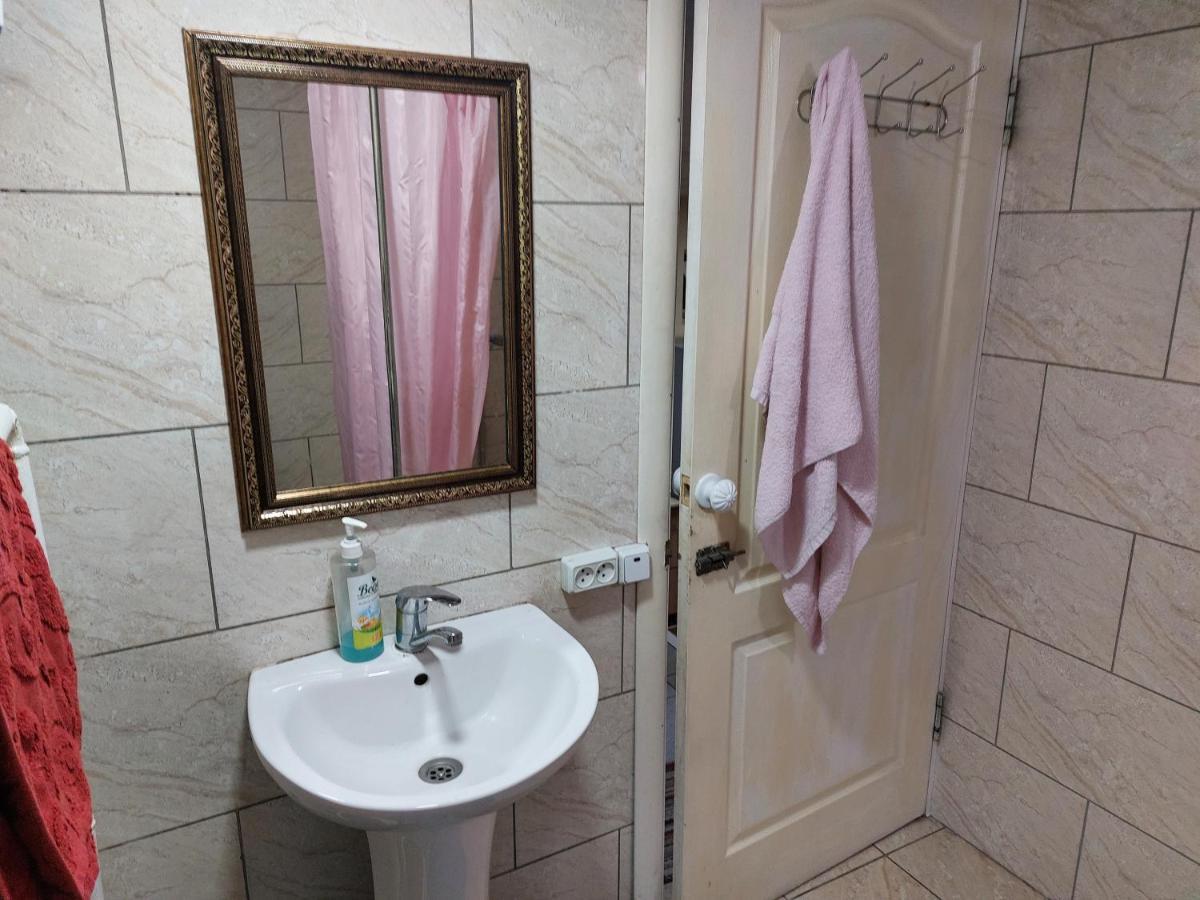 Hotel Konok Center Oš Exteriér fotografie