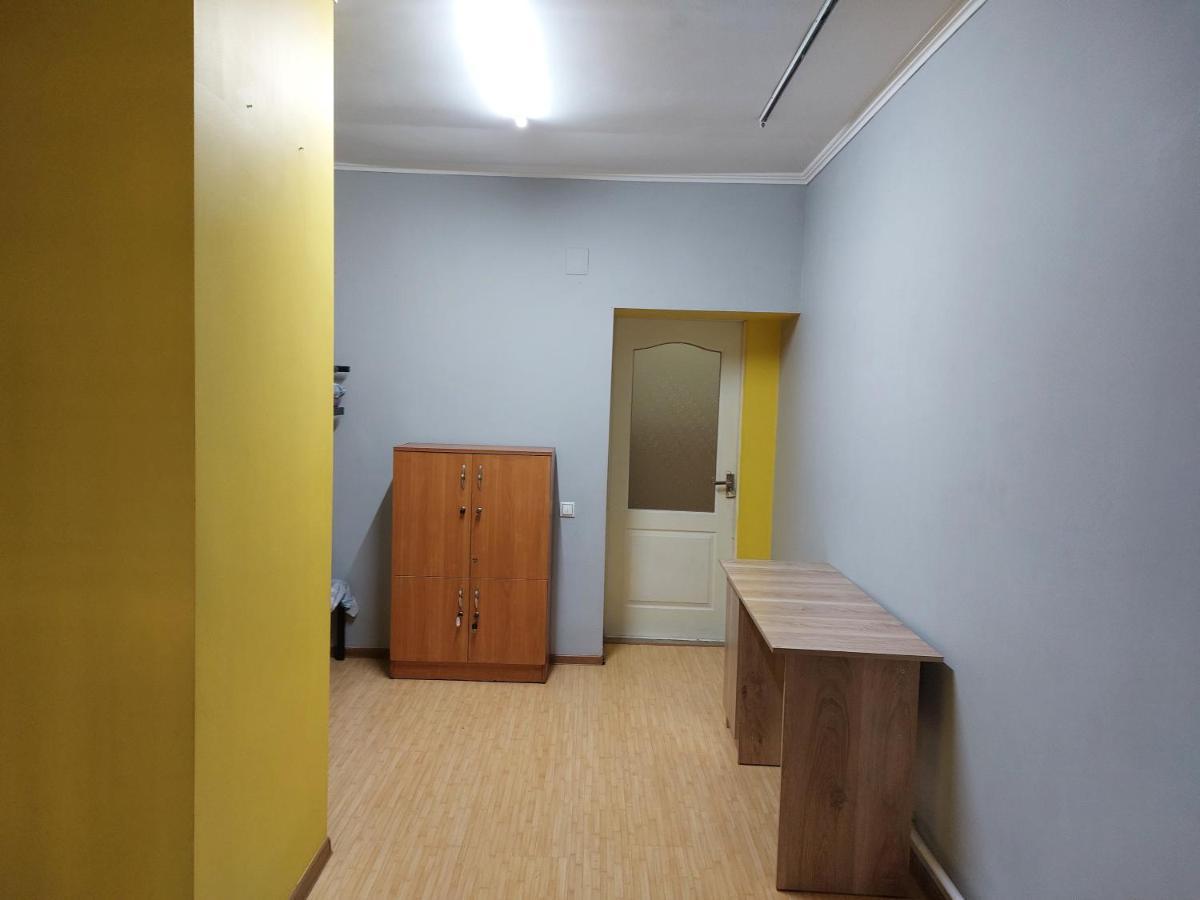 Hotel Konok Center Oš Exteriér fotografie