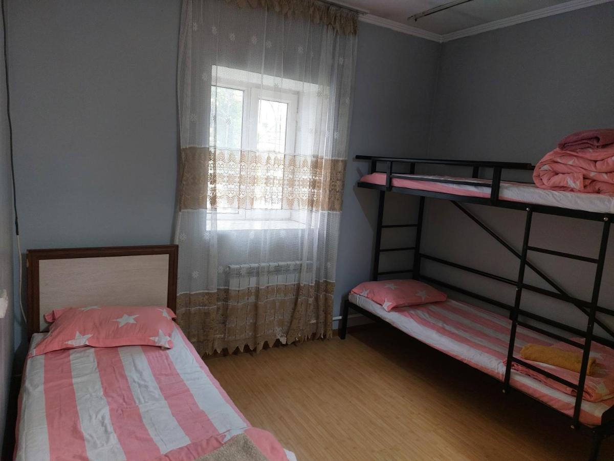 Hotel Konok Center Oš Exteriér fotografie